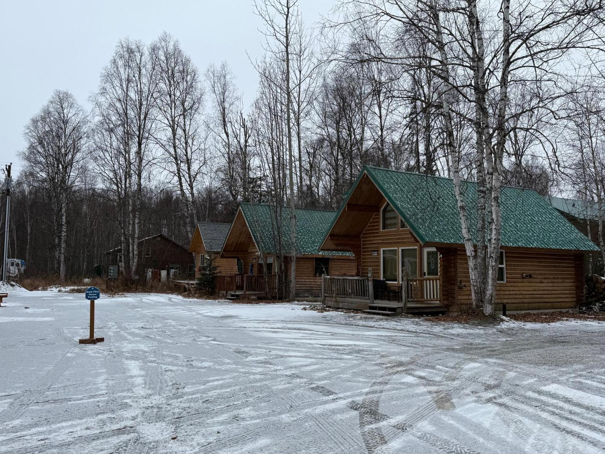 Talkeetna Log Cabin With Hot Tub Unit 1 Zewnętrze zdjęcie